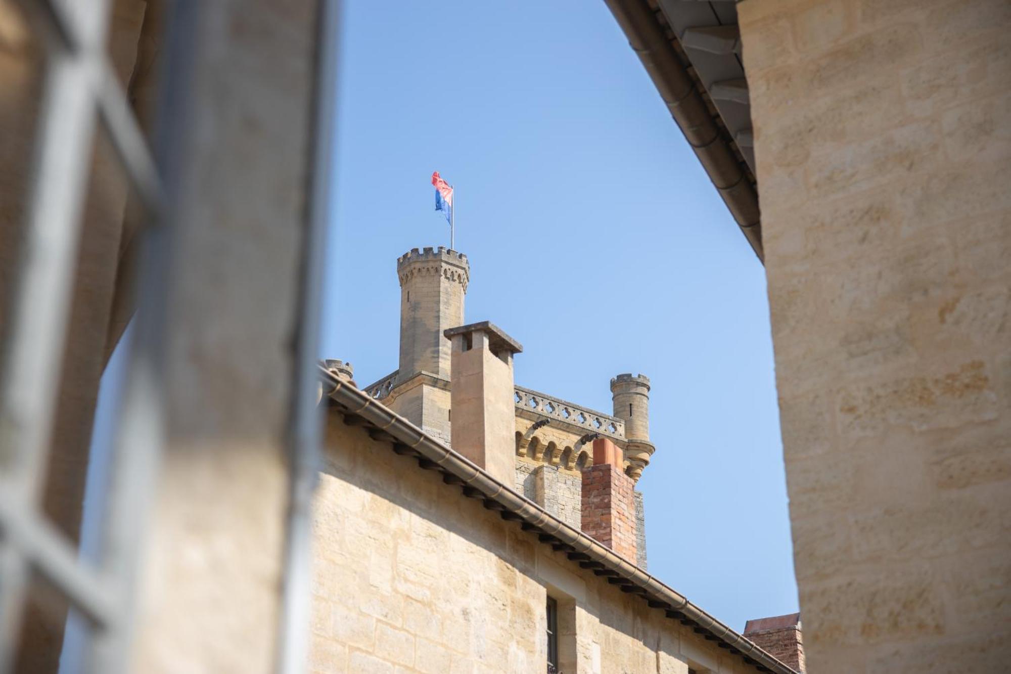 Bon Jour Uzes Apartment Ngoại thất bức ảnh